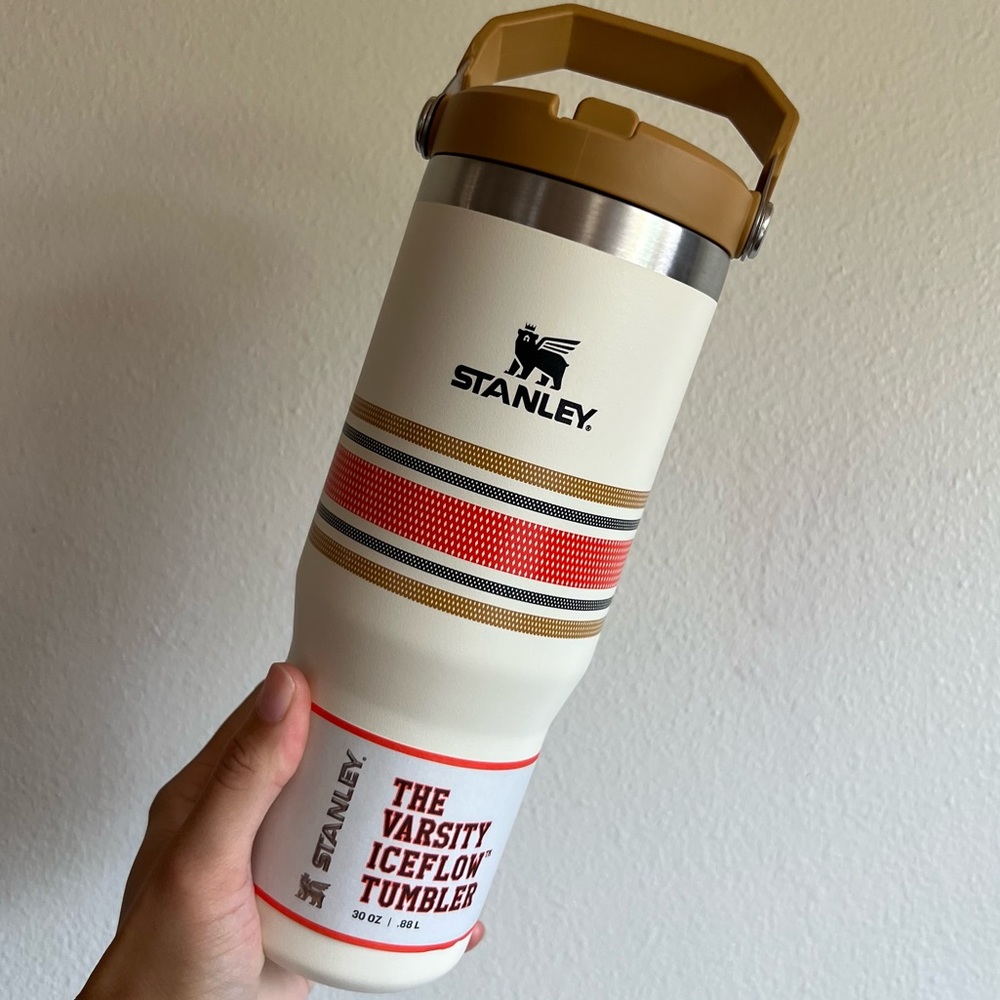 BNWT Stanley varsity 30oz iceflow